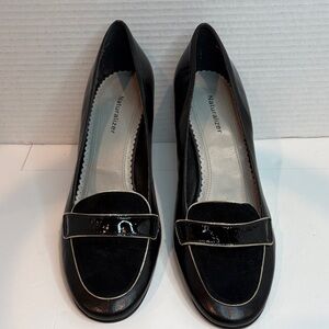 Naturalizer Women's Black Heel Loafer 10W
